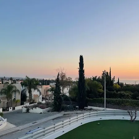 Dom wakacyjny Luxury Vintage Pafos